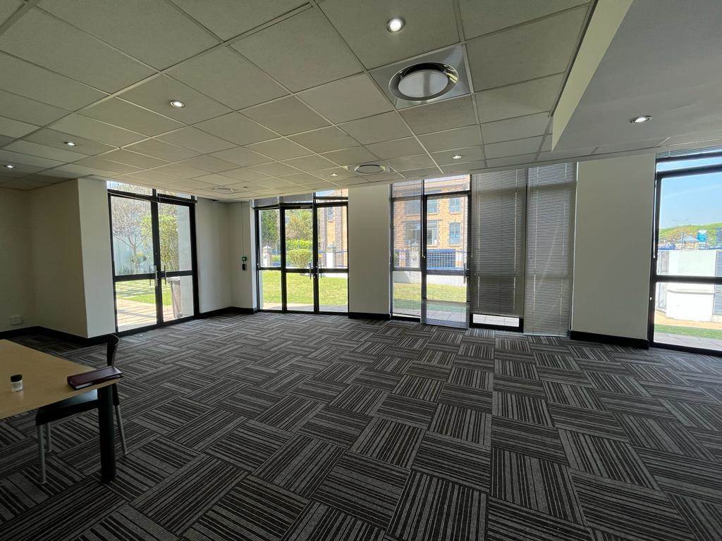 1691  m² Commercial space in Bryanston photo number 16