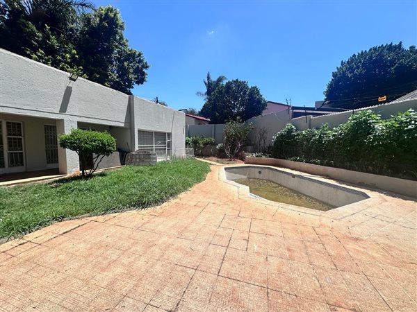4 Bedroom House 4 Bedroom House