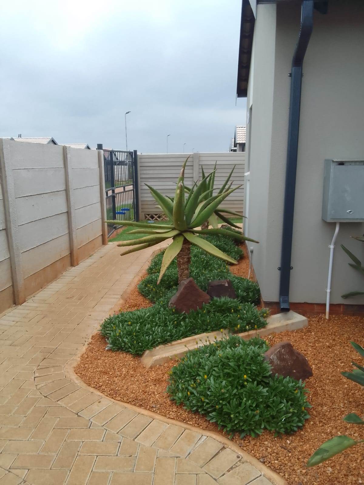 2 Bed House in Katlehong photo number 2