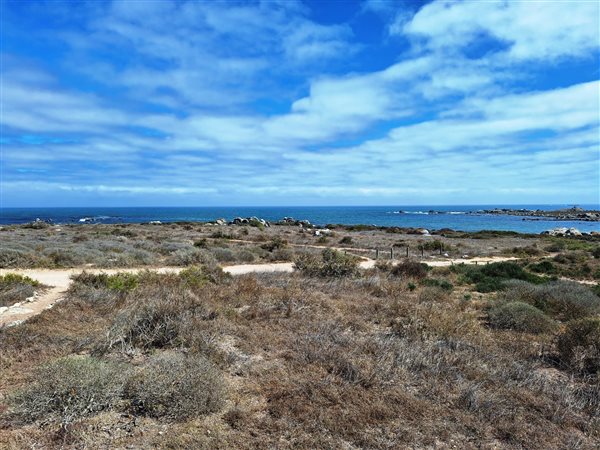 907 m² Land available in Jacobsbaai