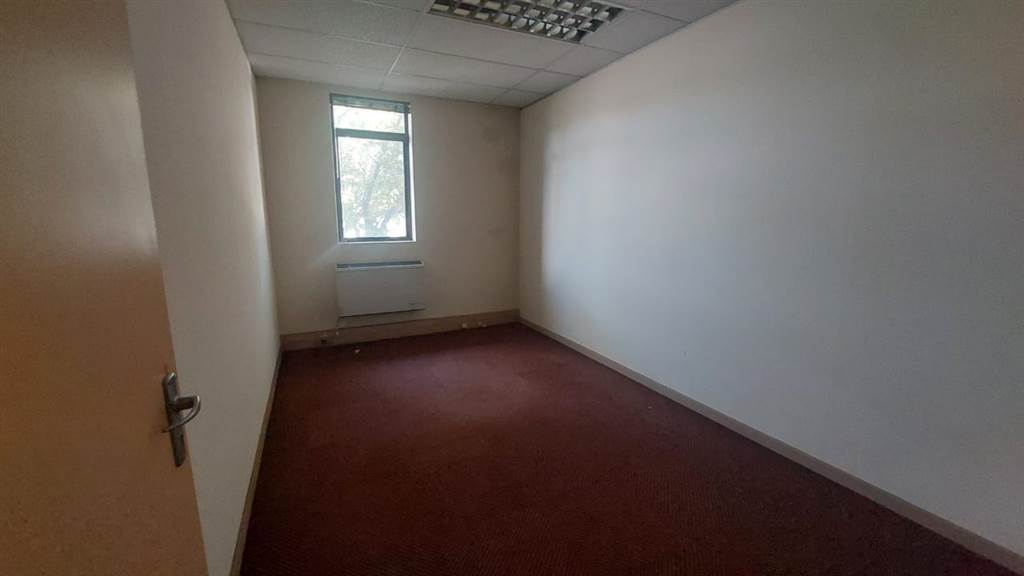 189  m² Commercial space in Clubview photo number 9