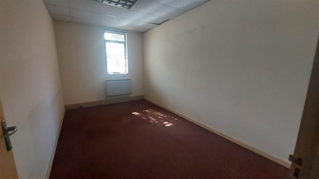 189  m² Commercial space in Clubview photo number 4