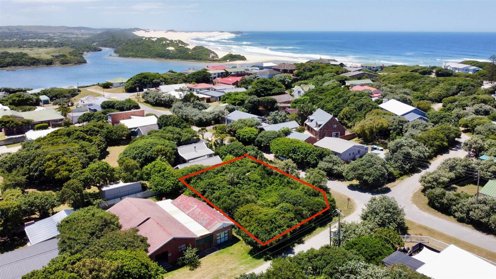 459 m² Land available in Boknesstrand photo number 1