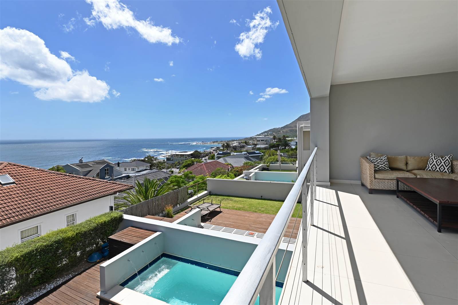 5 Bed House in Camps Bay photo number 2