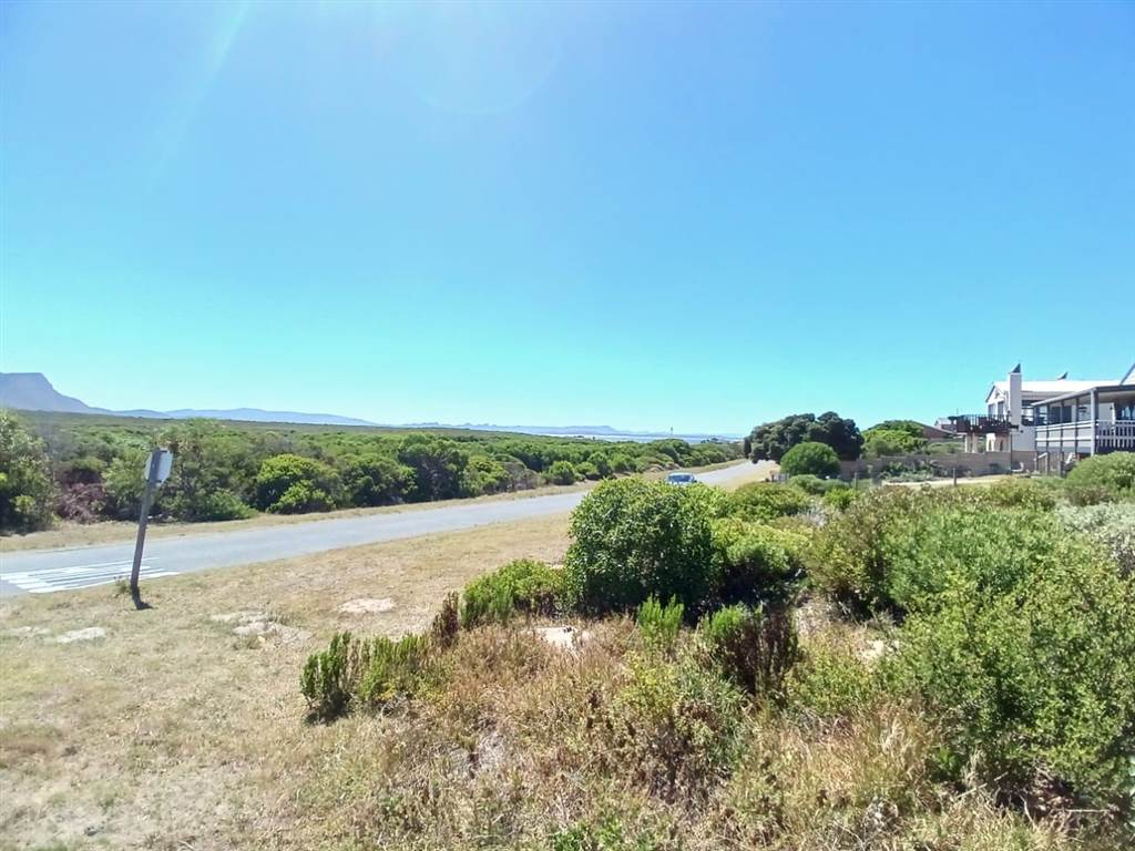 875 m² Land available in Franskraal photo number 4