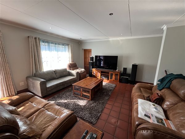 3 Bedroom Townhouse 3 Bedroom Townhouse