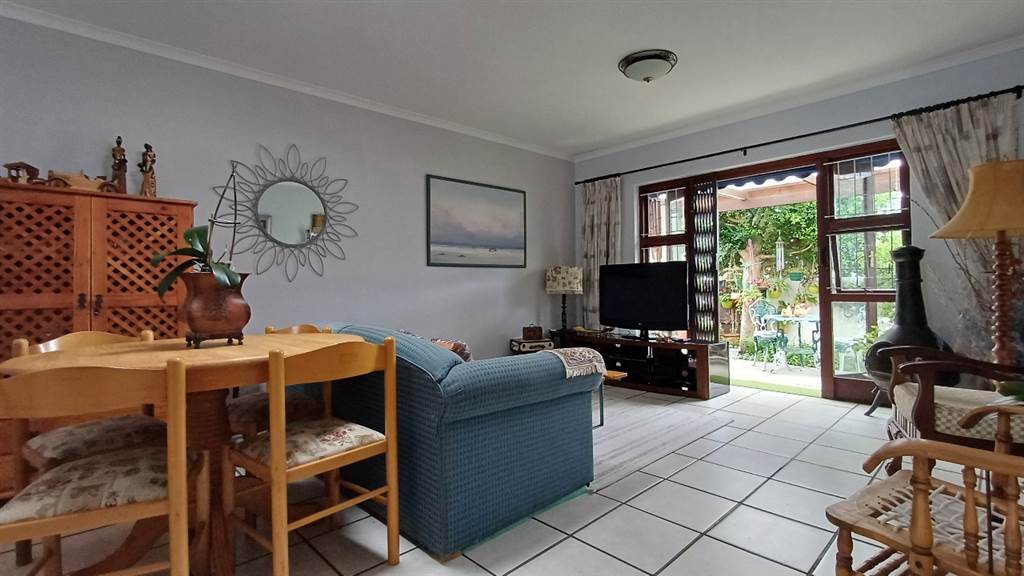 2 Bed House in Fish Hoek photo number 5