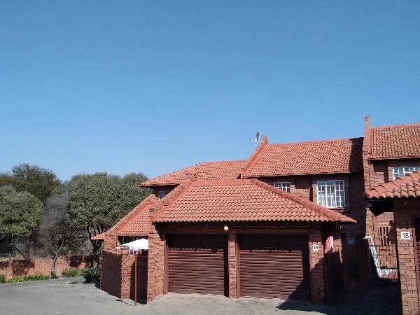 3 Bed Duplex in Garsfontein