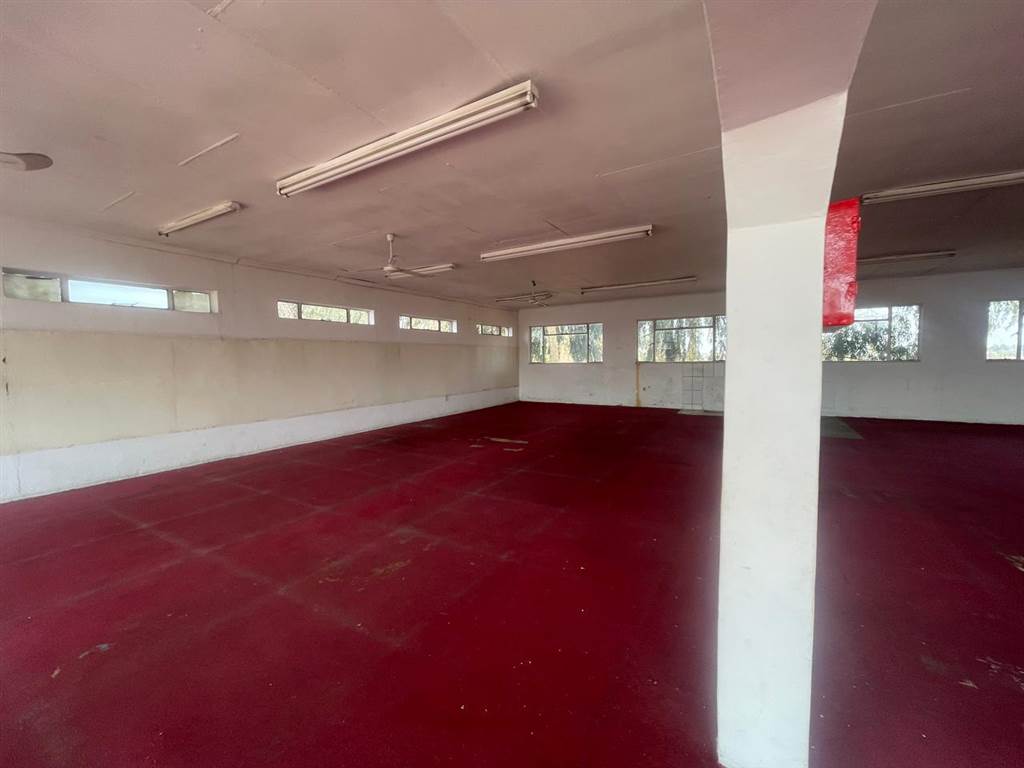 1685  m² Commercial space in Impala Park photo number 12