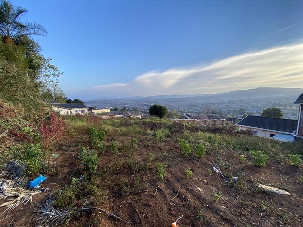 766 m² Land available in Dunveria