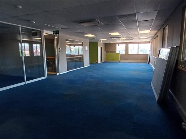 750  m² Office Space in Mill Park