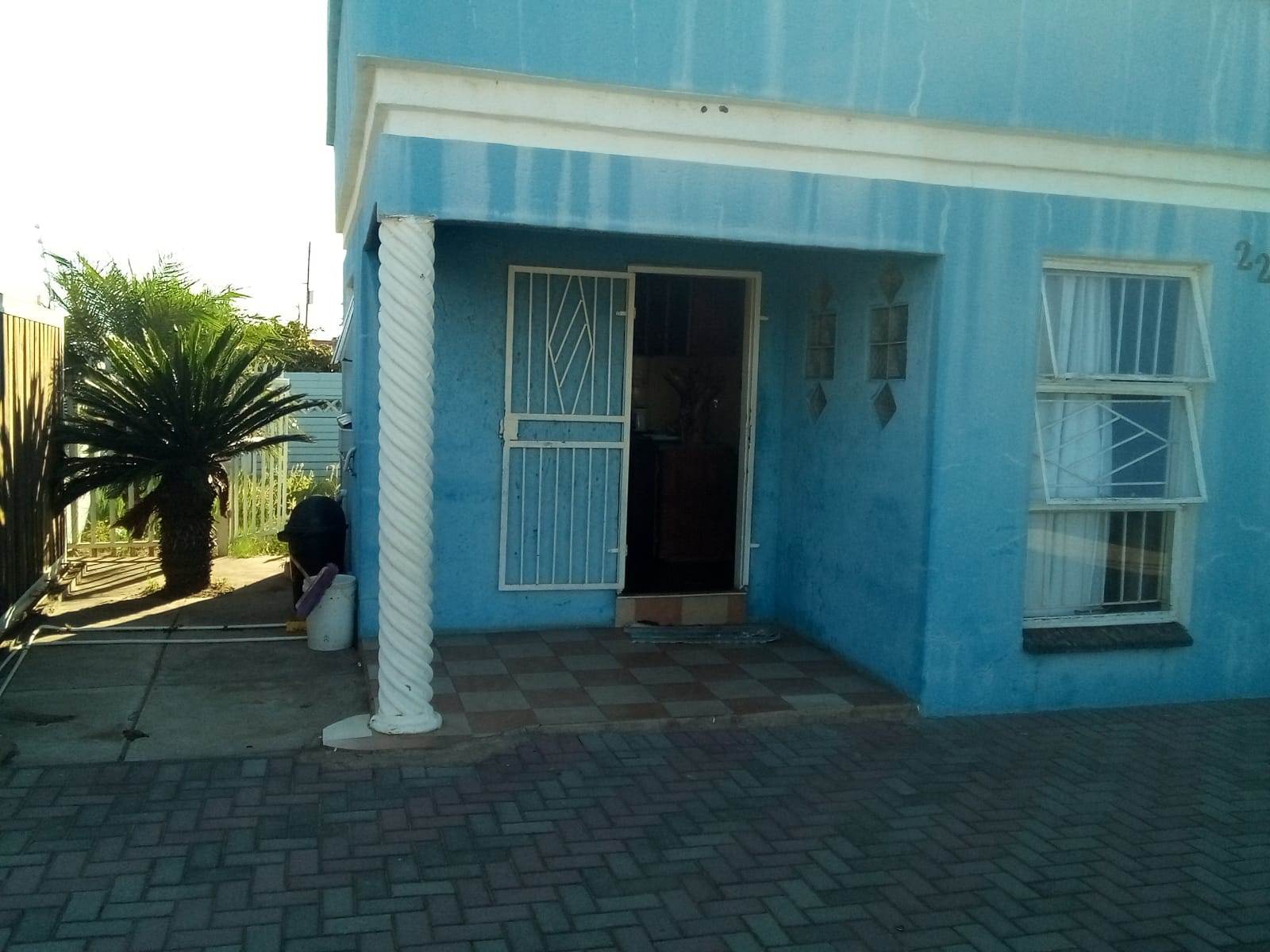 2 Bed House in Seshego photo number 17