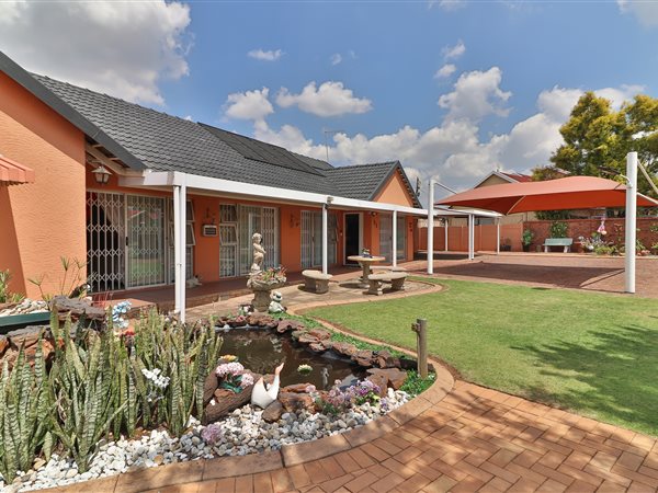 5 Bed House in Southcrest