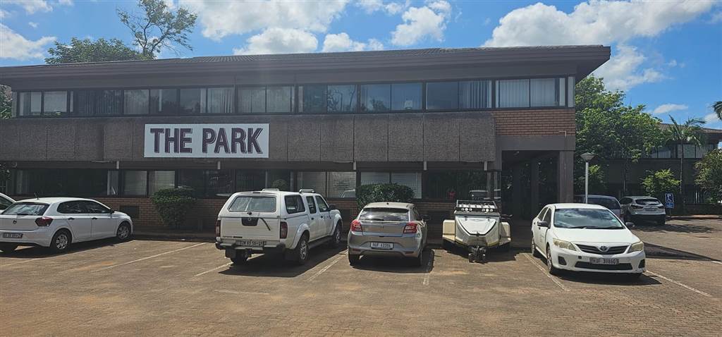 138  m² Commercial space in Empangeni Central photo number 1