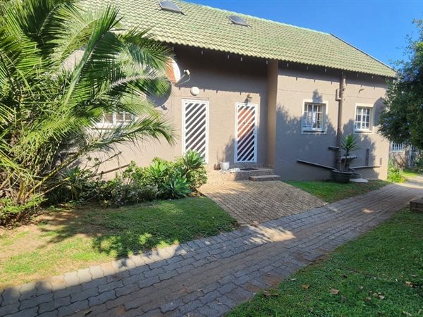 2 Bedroom Townhouse 2 Bedroom Townhouse
