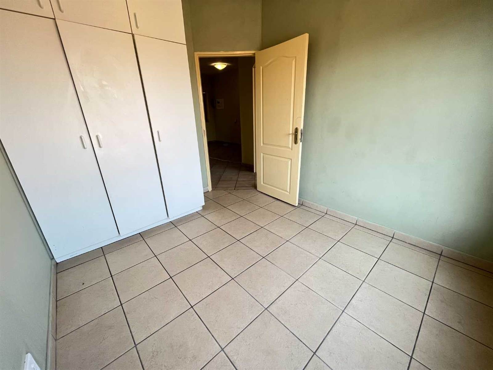 2 Bed Apartment in Randfontein photo number 7