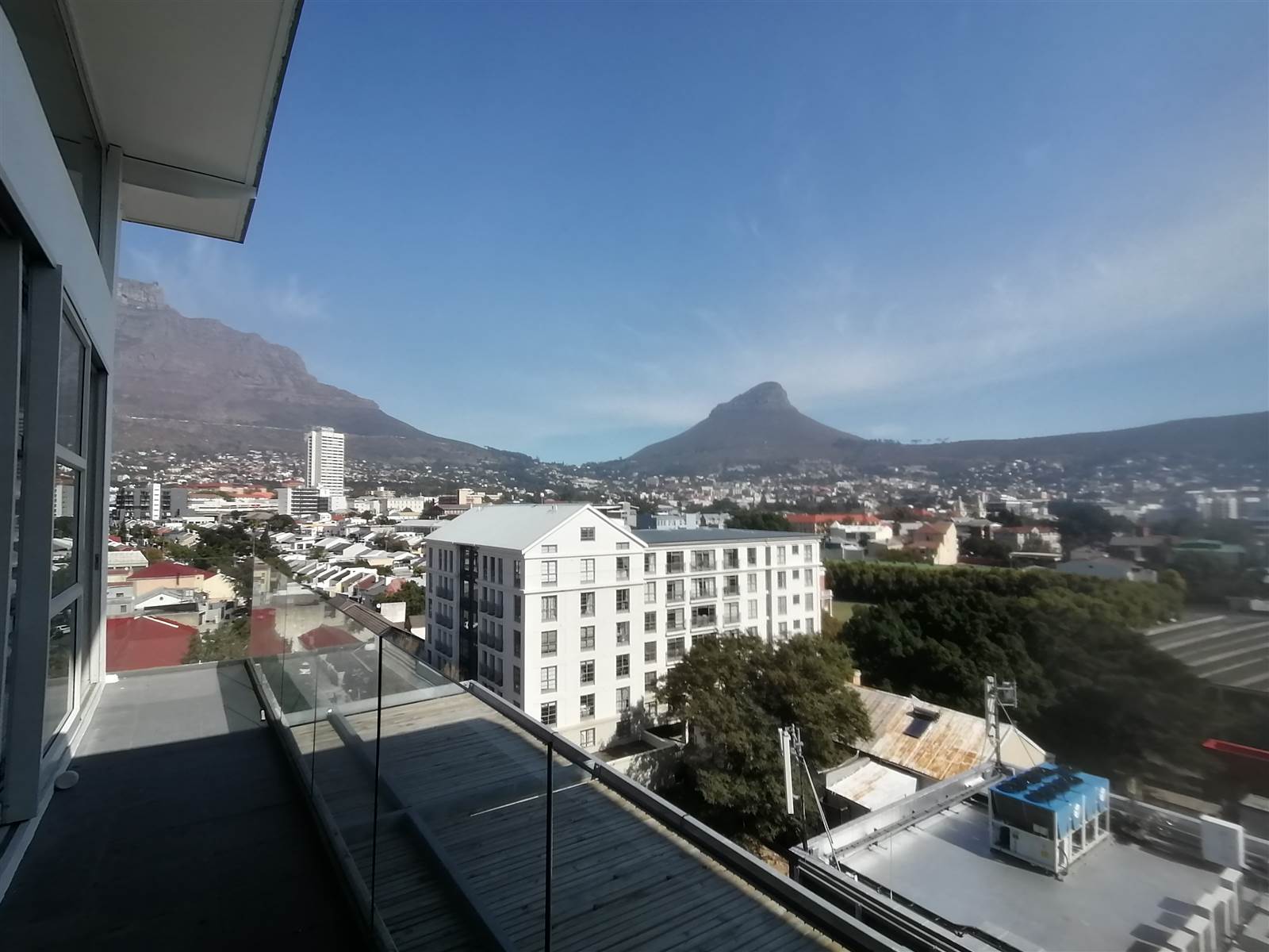 800  m² Commercial space in Vredehoek photo number 16