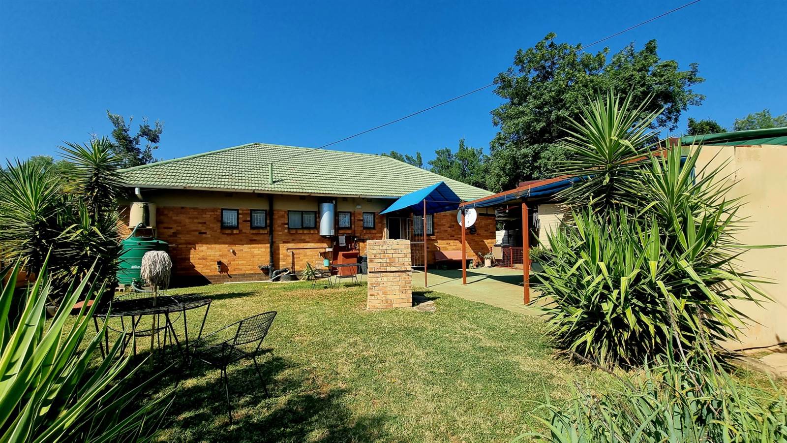 3 Bed House in Stilfontein photo number 6