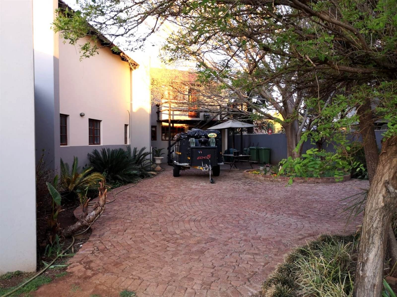 4 Bed House in Mooivallei Park photo number 9