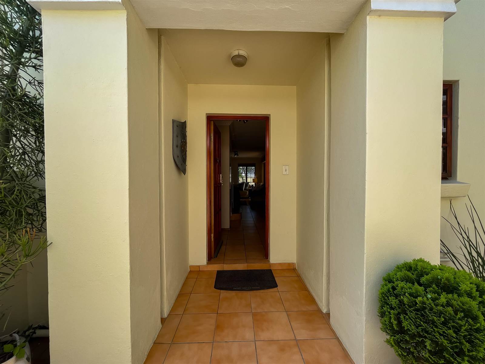 3 Bed Duplex in Lonehill photo number 3