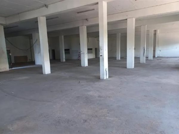 660  m² Commercial space in Asherville