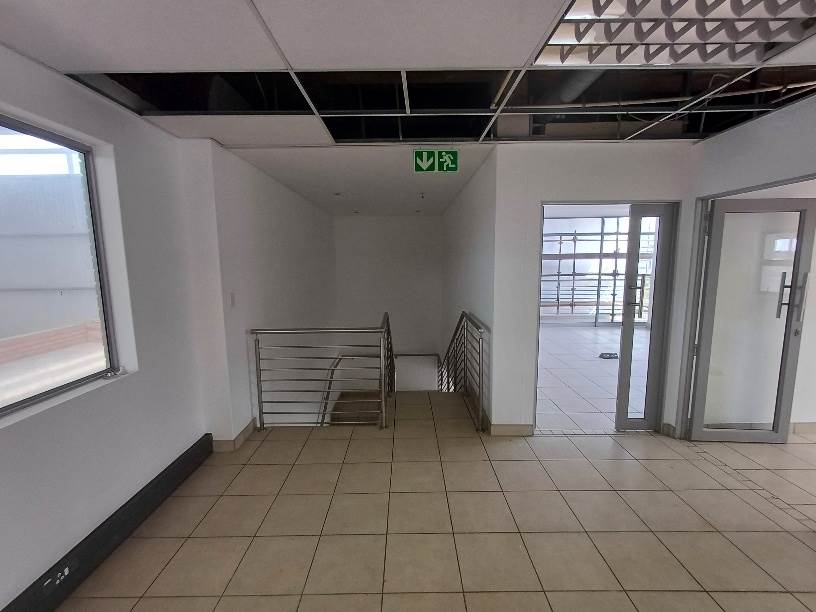 2559  m² Industrial space in Olifantsfontein photo number 12