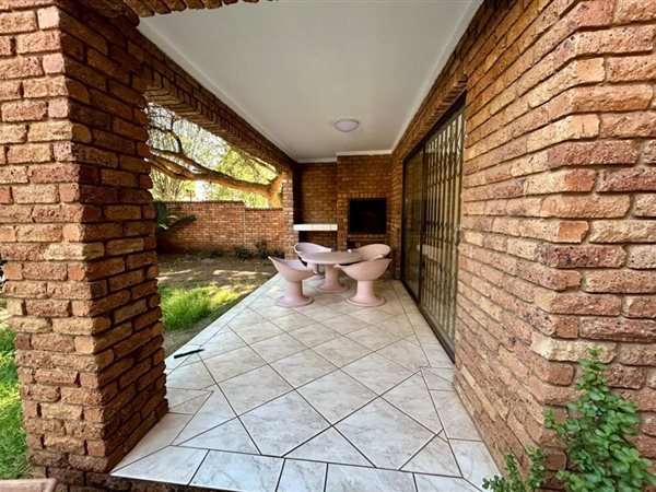 3 Bedroom House 3 Bedroom House