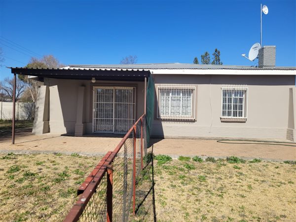 3 Bedroom House 3 Bedroom House
