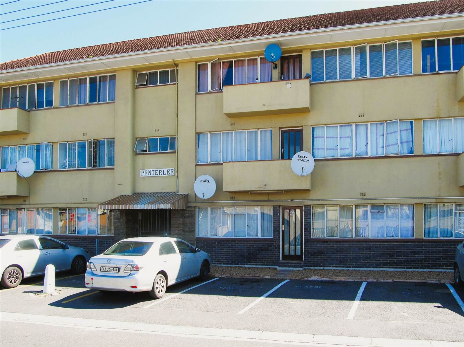 1 Bed House in Parow Central photo number 9