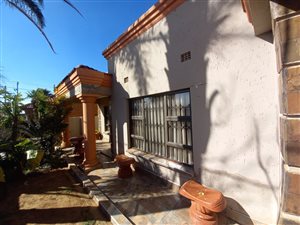 3 Bed House in Duduza