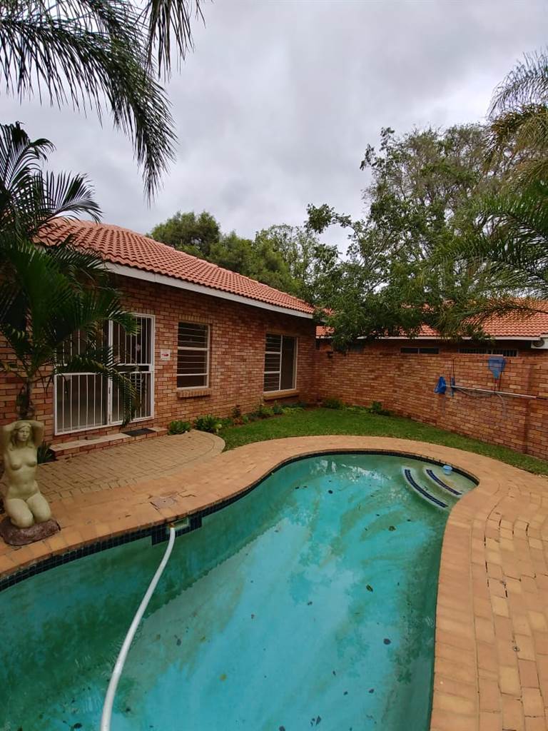 4 Bed House in Bo Dorp photo number 1