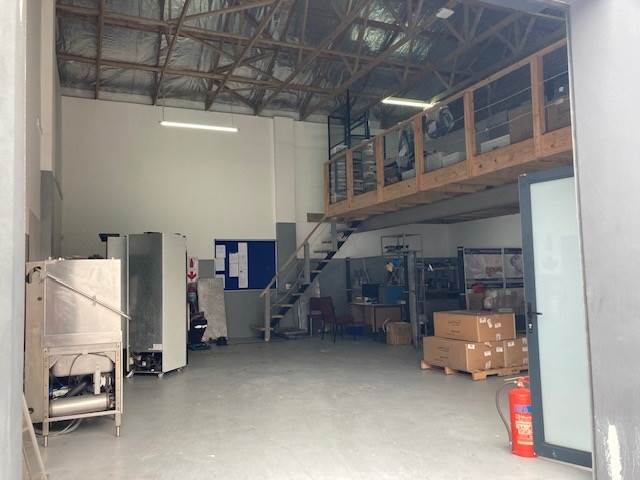 140  m² Commercial space in Fairview photo number 9