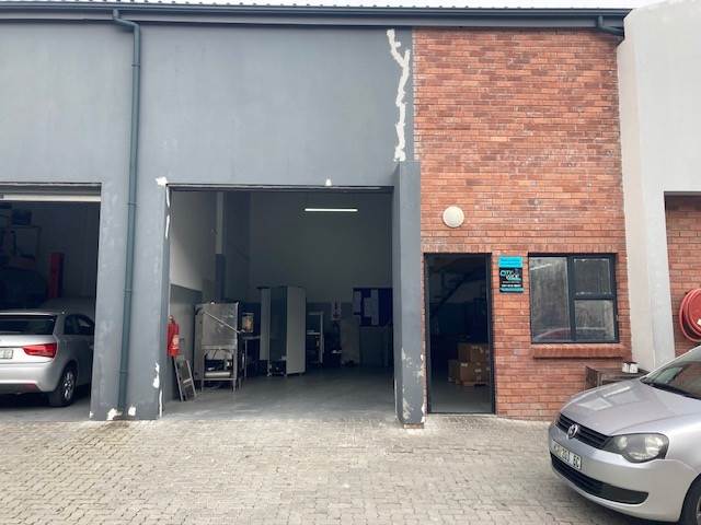140  m² Commercial space in Fairview photo number 8