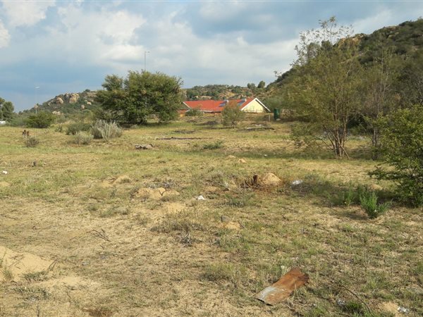 972 m² Land available in Ladybrand