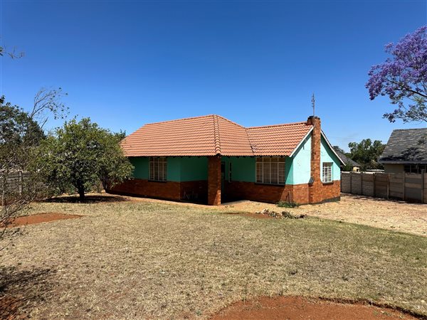 3 Bedroom House 3 Bedroom House