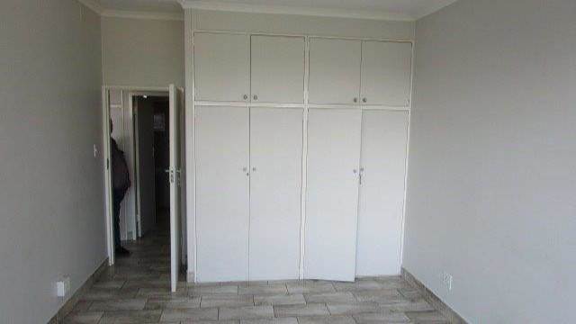 1 Bed Apartment in Pretoria North photo number 4