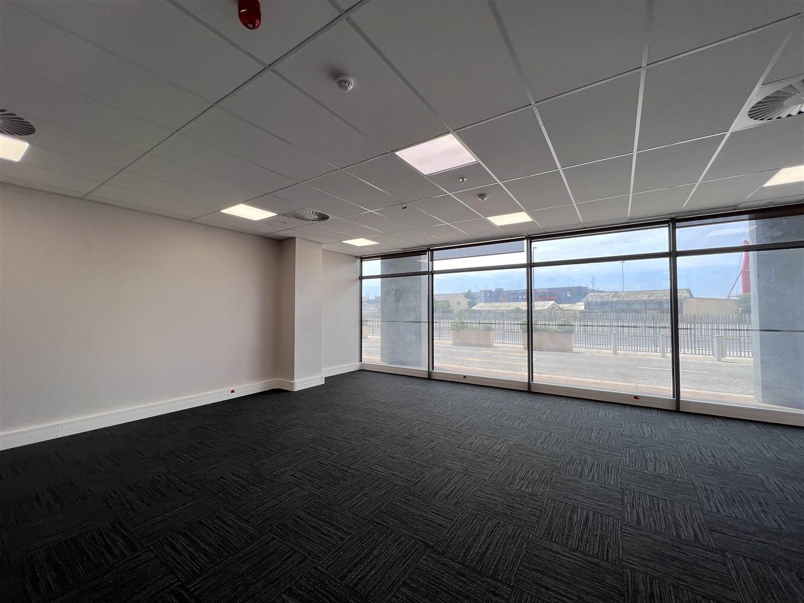 114  m² Commercial space in Foreshore photo number 6