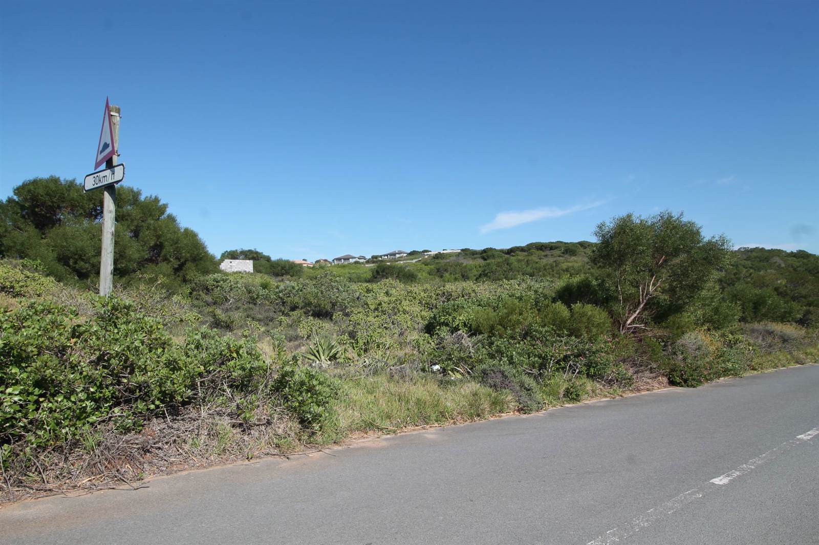776 m² Land available in Emerald Heights photo number 9