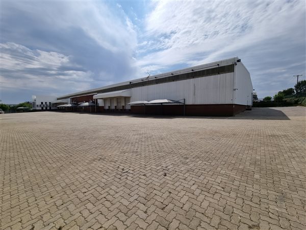 2950  m² Industrial space