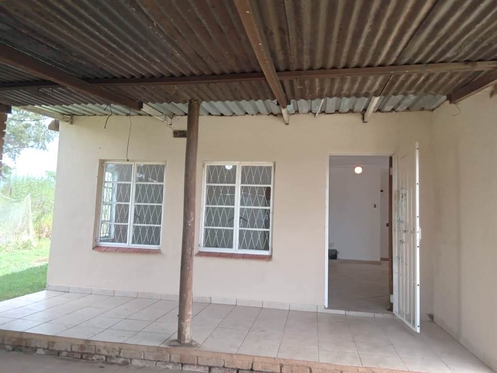 3 Bed House in Pietermaritzburg Central photo number 12