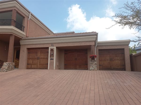 3 Bedroom House 3 Bedroom House
