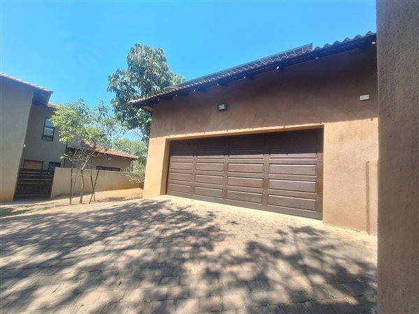 5 Bedroom House 5 Bedroom House