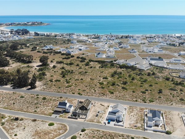 408 m² Land available in Britannia Bay