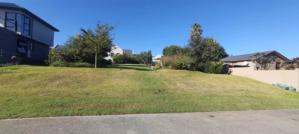 735 m² Land available in Kraaibosch photo number 4