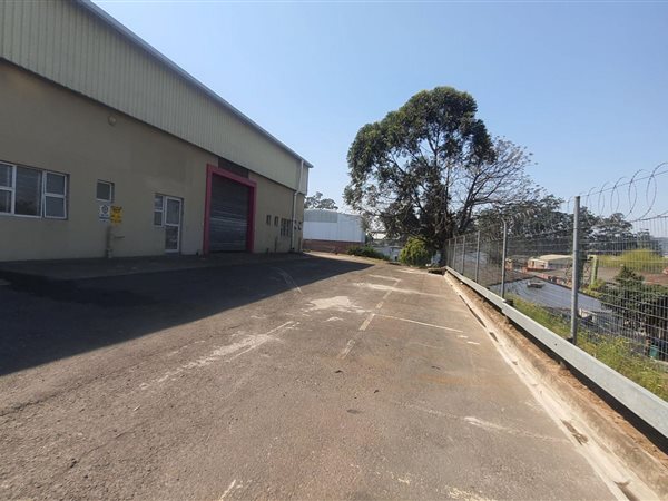 479  m² Industrial space