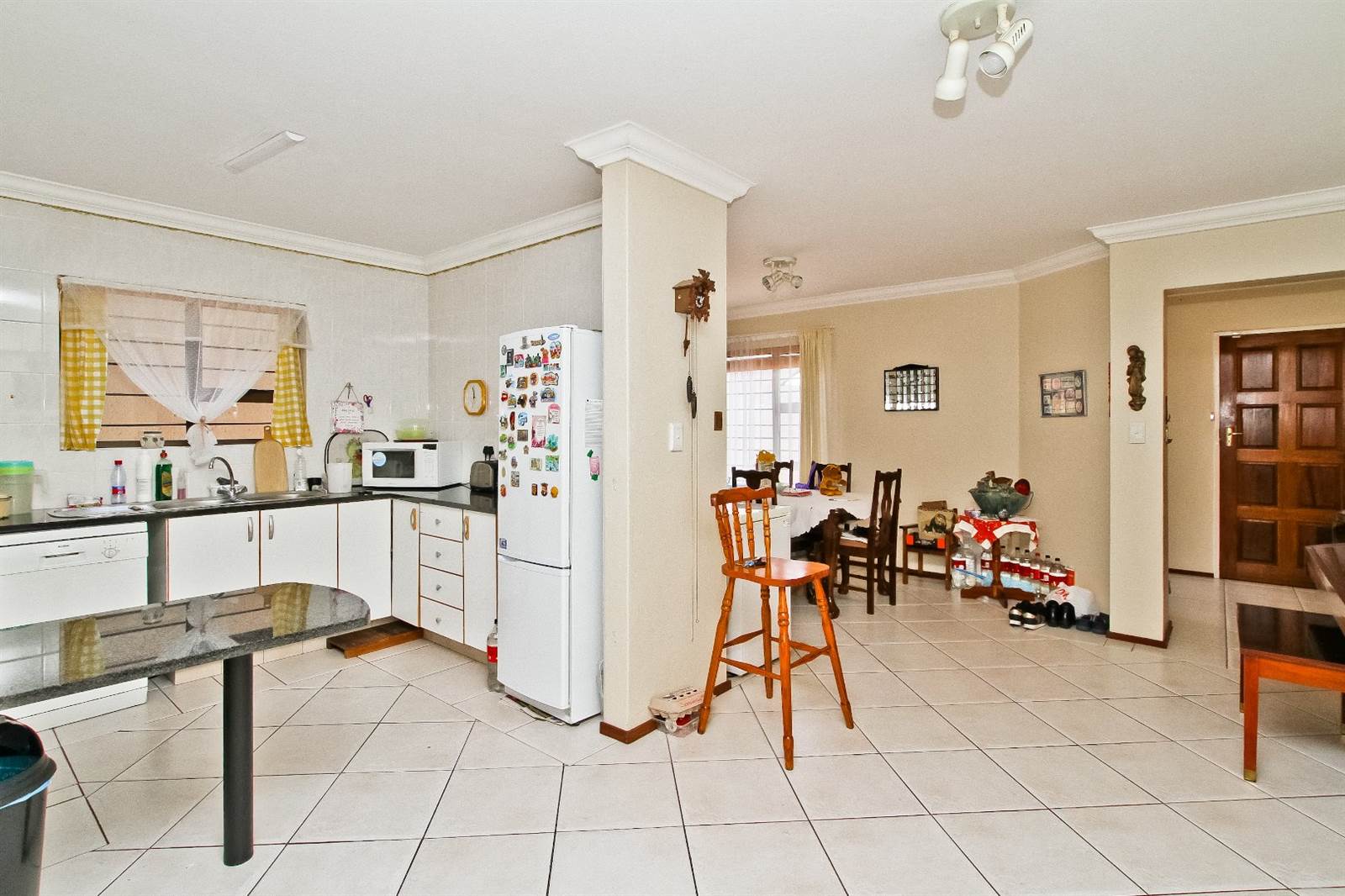 2 Bed Townhouse in Linksfield photo number 3