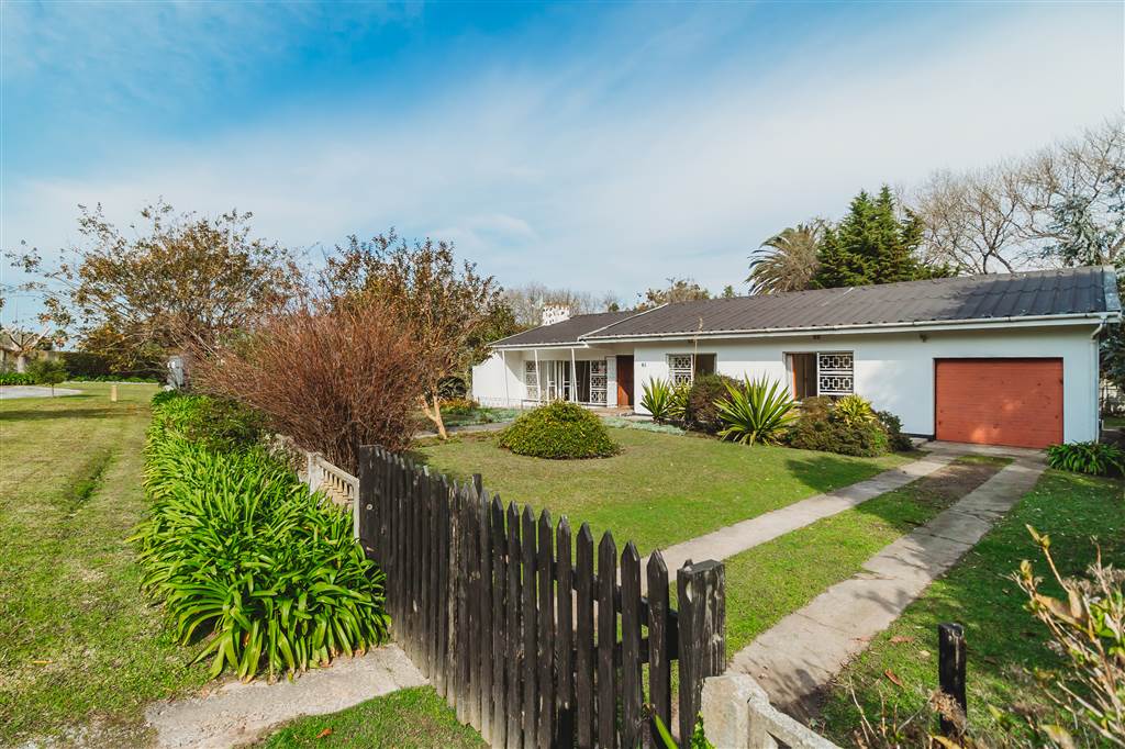 3 Bed House for sale in Bodorp T4272736 Private Property