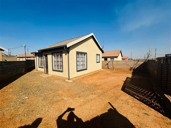 2 Bedroom House 2 Bedroom House