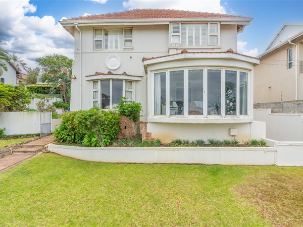 4 Bedroom House 4 Bedroom House