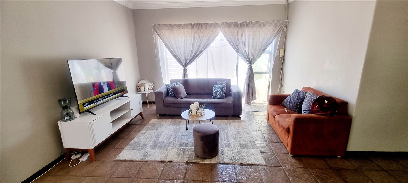 2 Bed Townhouse in Polokwane Central photo number 3